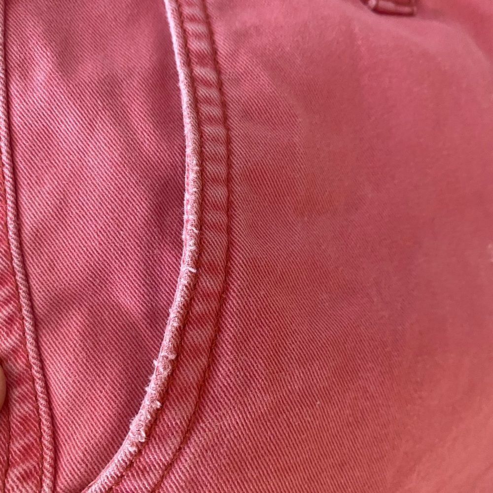 3/$20 | AEROPOSTALE Flat-Front Red Sunset Shorts, Size 27 - Picture 5 of 8